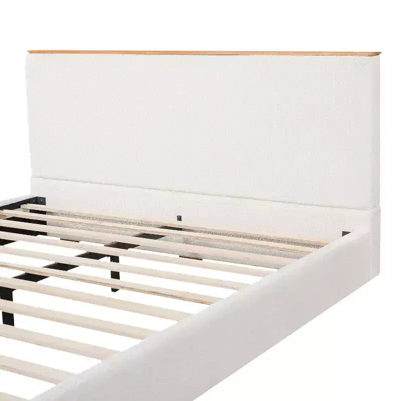 Letto imbottito GDFStudio Layton moderno e minimalista in bouclé con testiera