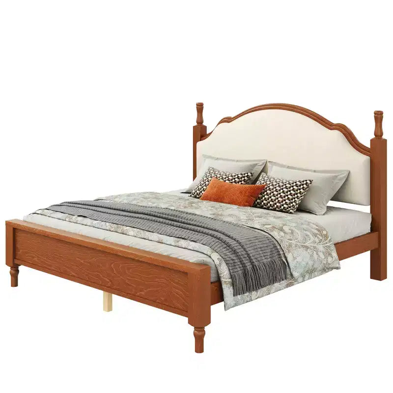 GDFStudio Letto a piattaforma in legno Peterson con testiera imbottita