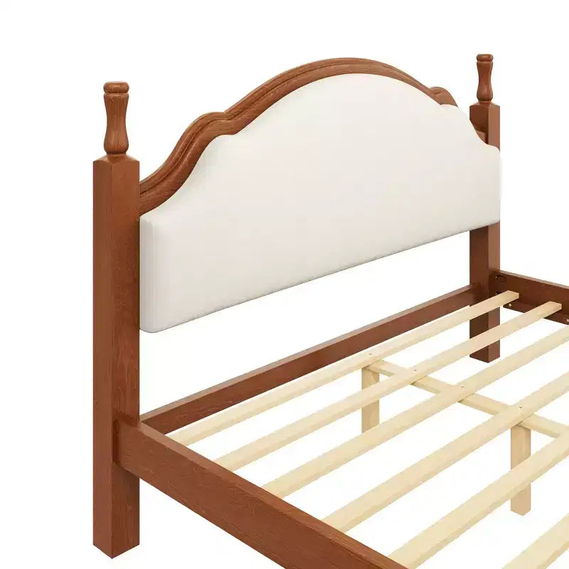 GDFStudio Letto a piattaforma in legno Peterson con testiera imbottita