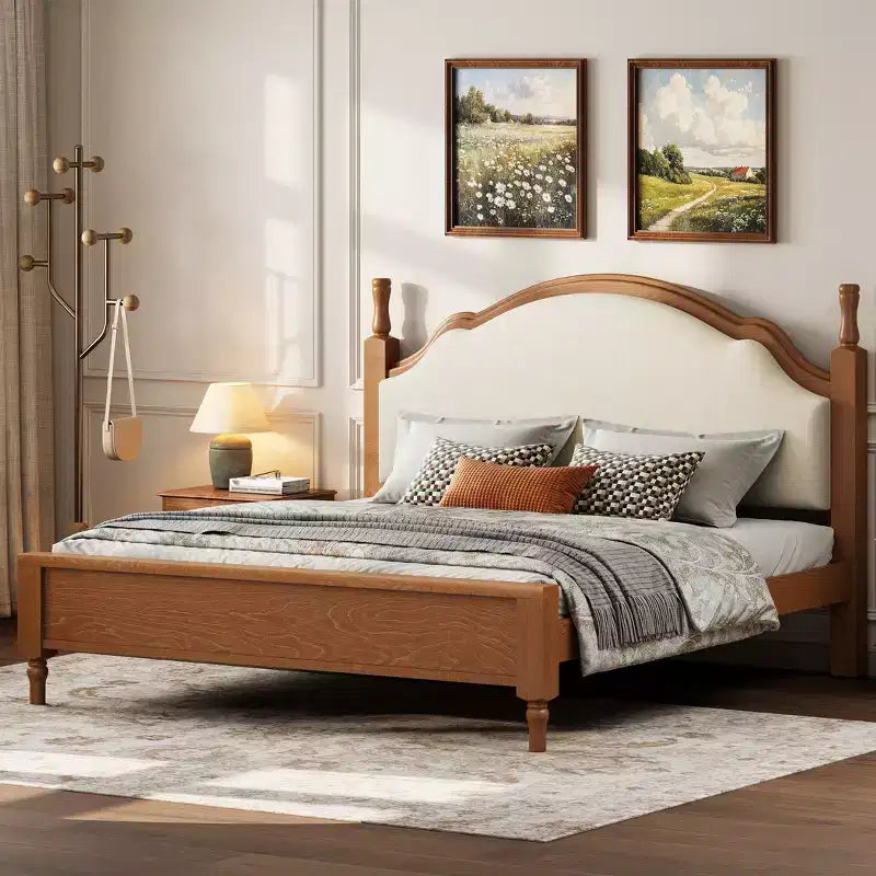GDFStudio Letto a piattaforma in legno Peterson con testiera imbottita