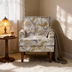 Poltrona in legno imbottita con motivi floreali GDFStudio Joshua, stile contemporaneo, con finiture borchiate