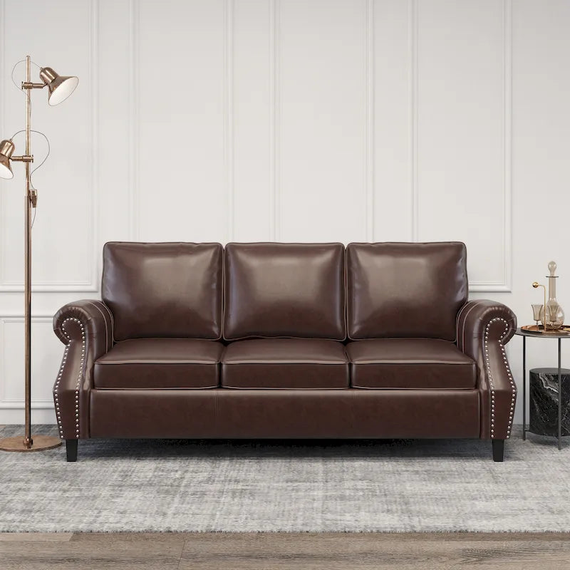 Divano moderno a 3 posti in similpelle da 80" con gambe in betulla e finiture borchiate