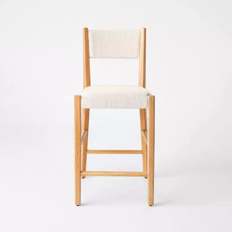 Sgabelli da bar Yalecrest con seduta e schienale imbottiti e struttura in legno altezza bancone, 2 pezzi, crema/naturale - Threshold™ designed with Studio McGee