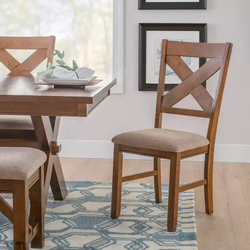 Set da pranzo 9 pezzi con sedie imbottite Jackson X Back e tavolo allungabile, color nocciola scuro - Powell