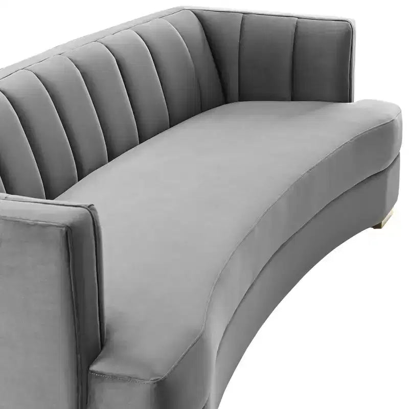 Divano curvo Modway Encompass con canali in velluto ad alte prestazioni color grigio: eleganza Glam Deco, gambe in acciaio inossidabile dorato