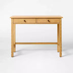 Scrivania in Legno con Cassetti Legno Naturale - Threshold™ progettato con Studio McGee