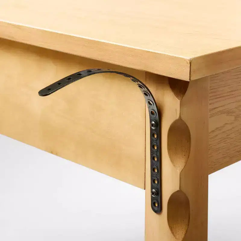 Scrivania in Legno con Cassetti Legno Naturale - Threshold™ progettato con Studio McGee