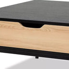 Tavolino da caffè in legno bicolore Haben Quercia Marrone/Nero - Baxton Studio: Design quadrato industriale, ripiano aperto, cassetto, soggiorno
