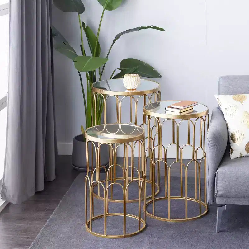 Set di 3 Tavolini d'Appoggio Specchiati Glam Oro - Olivia & May: Nessun Montaggio, Uso Interno, Stile Lussuoso