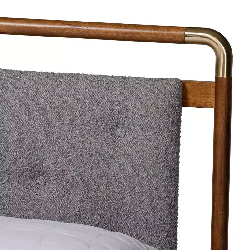 Baxton Studio Letto a piattaforma Edwina in tessuto bouclé e legno, formato queen size, grigio chiaro/marrone noce