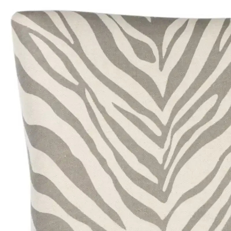 Sedia da pranzo Becca 19 H con finitura a borchie - MCR4502 - Safavieh Couture
