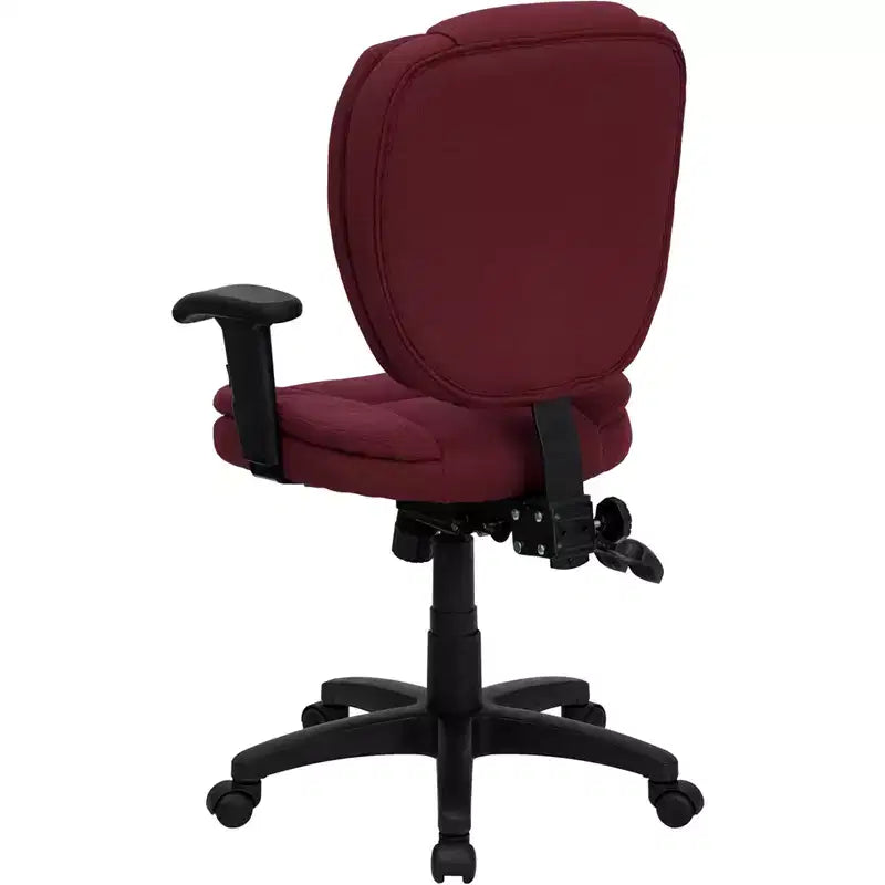 Sedia da ufficio ergonomica girevole multifunzione con schienale medio Flash Furniture con cuscino superiore e braccioli regolabili