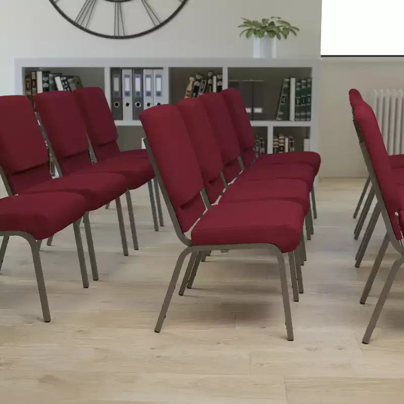 Sedia impilabile Emma e Oliver 18,5W per Chiesa/Ricevimento