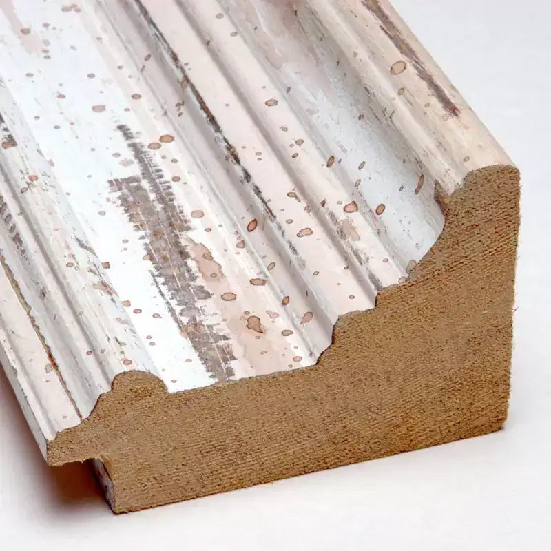 Specchio da parete con cornice sbiancata Alessandria - Amanti Art