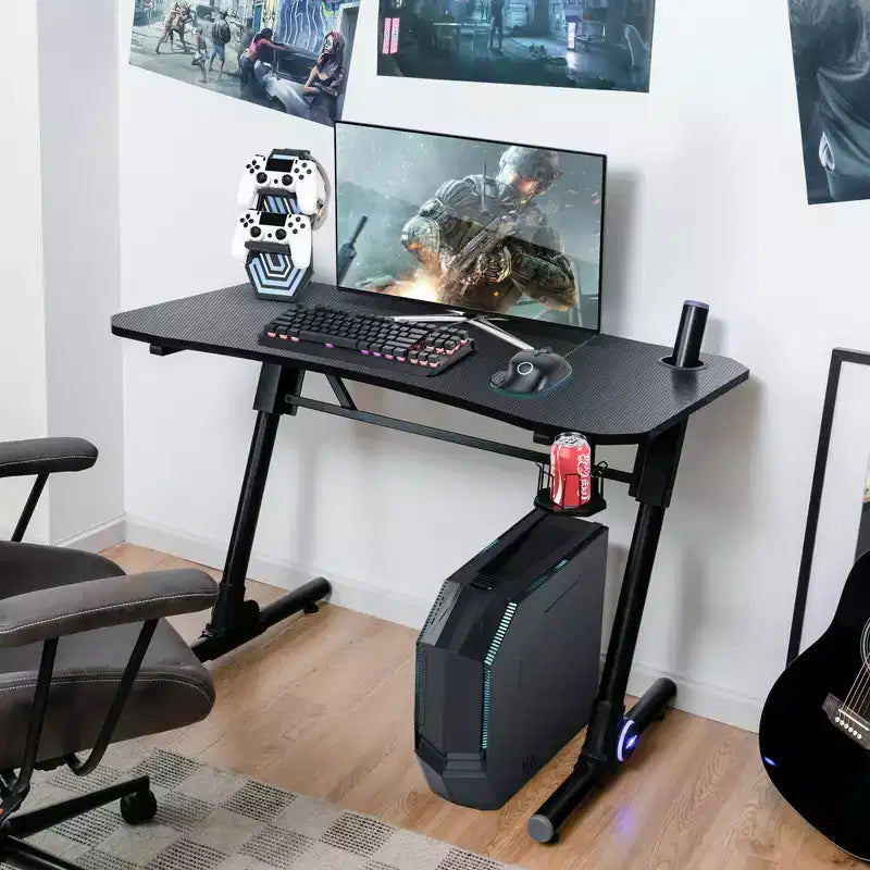 Scrivania da gaming Costway regolabile in altezza con luce LED e supporto per controller