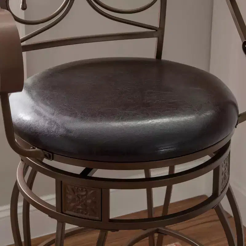 Sgabello da bar con braccioli girevole in similpelle e metallo Nora Big and Tall - Linon