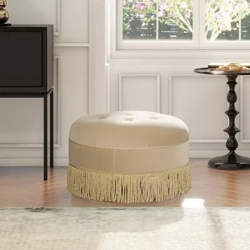 Pouf rotondo d'accento imbottito Jennifer Taylor Home Yolanda 24