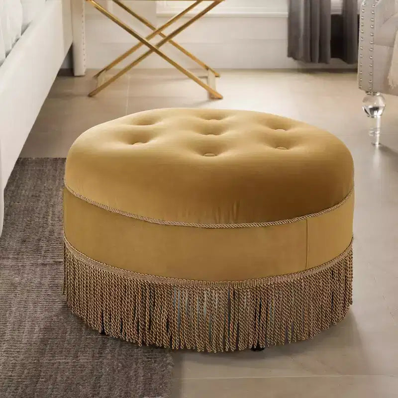 Pouf rotondo d'accento imbottito Jennifer Taylor Home Yolanda 24