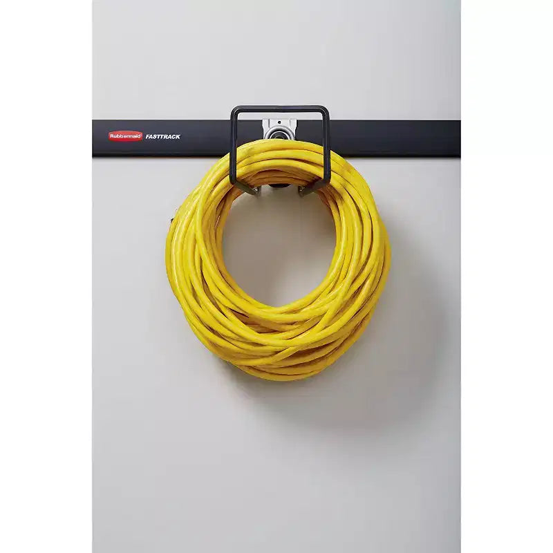Gancio per tubo dell'acqua per sistema di stoccaggio da garage su binario Rubbermaid FastTrack, nero (confezione da 2)