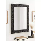 Specchio intagliato in legno Natesa di Kate & Laurel All Things Decor, 60x80 cm