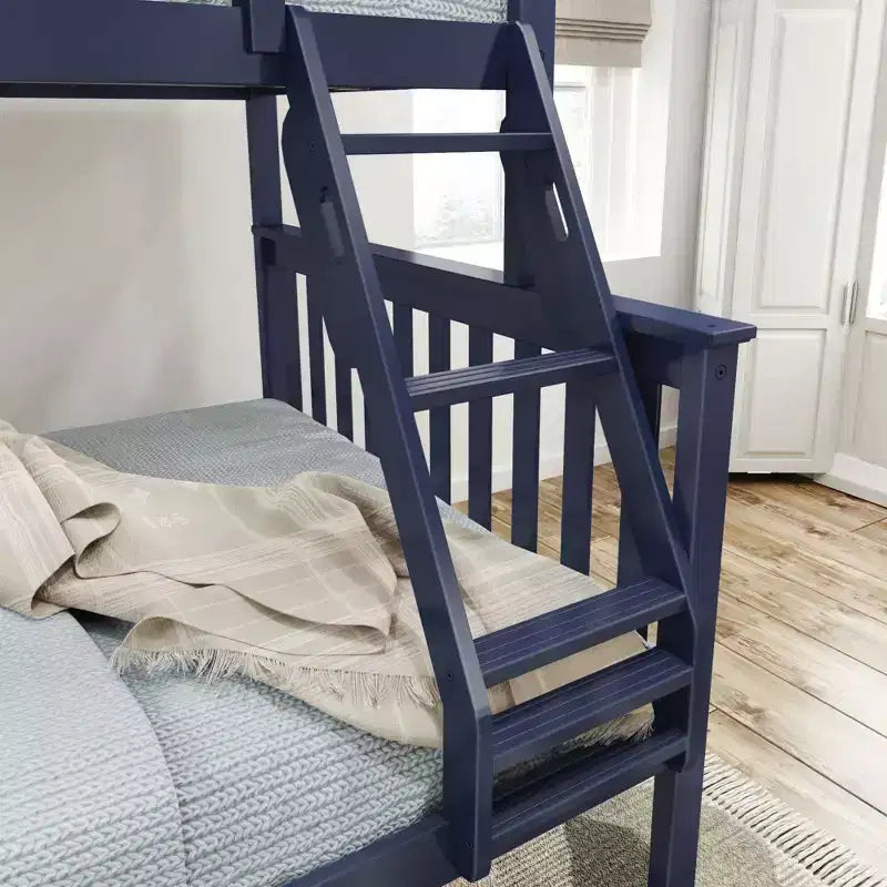 Letto a castello Plank+Beam in legno massiccio, piazza e mezza sopra piazza francese, nessuna rete a molle richiesta