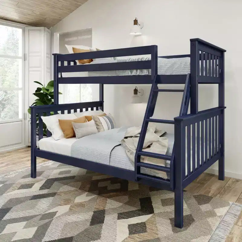 Letto a castello Plank+Beam in legno massiccio, piazza e mezza sopra piazza francese, nessuna rete a molle richiesta