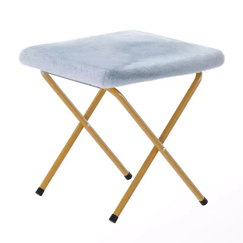 Flash Furniture Gwen 38 pollici, sedia a mezza luna pieghevole oversize portatile in pelliccia sintetica con poggiapiedi pieghevole per dormitorio e camera da letto