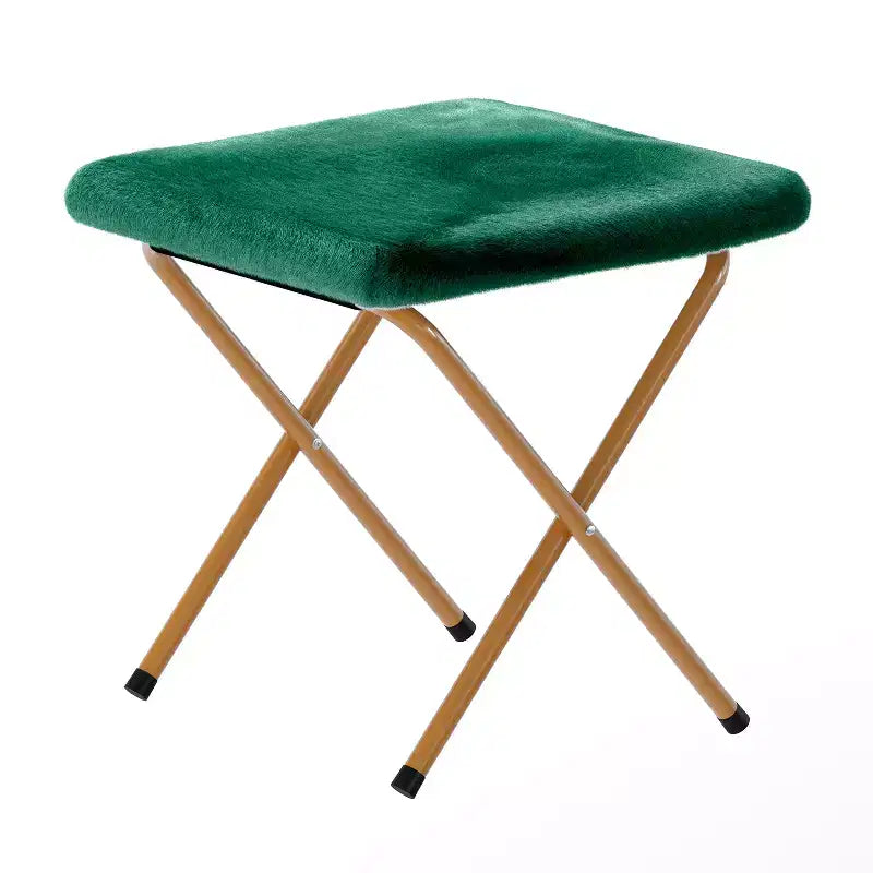 Flash Furniture Gwen 38 pollici, sedia a mezza luna pieghevole oversize portatile in pelliccia sintetica con poggiapiedi pieghevole per dormitorio e camera da letto
