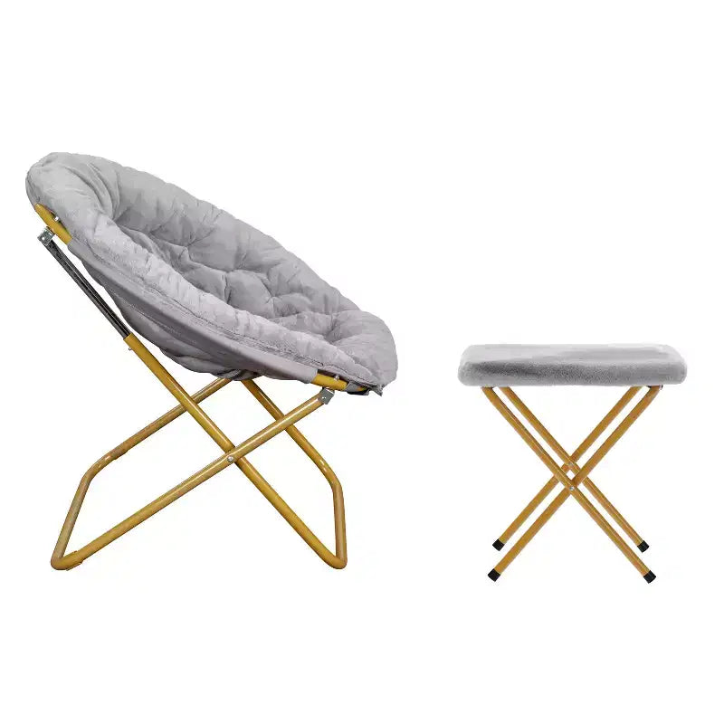 Flash Furniture Gwen 38 pollici, sedia a mezza luna pieghevole oversize portatile in pelliccia sintetica con poggiapiedi pieghevole per dormitorio e camera da letto