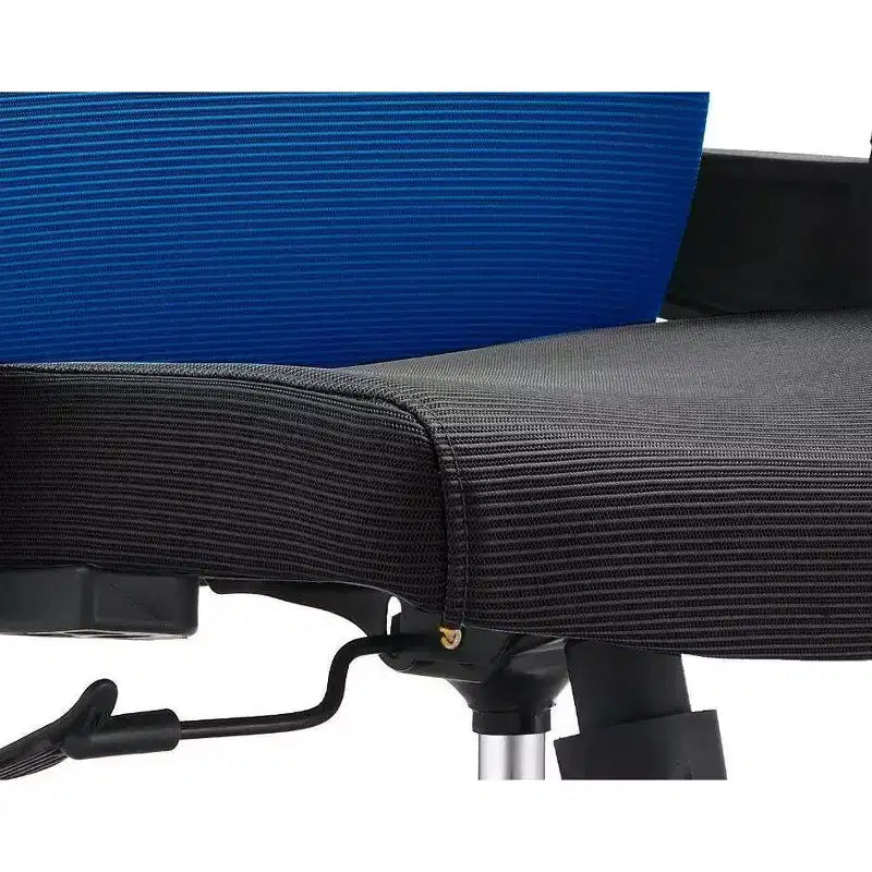 LeisureMod Brio Sedia da ufficio ergonomica in rete - Supporto lombare traspirante - Sedia da scrivania per computer girevole e reclinabile regolabile