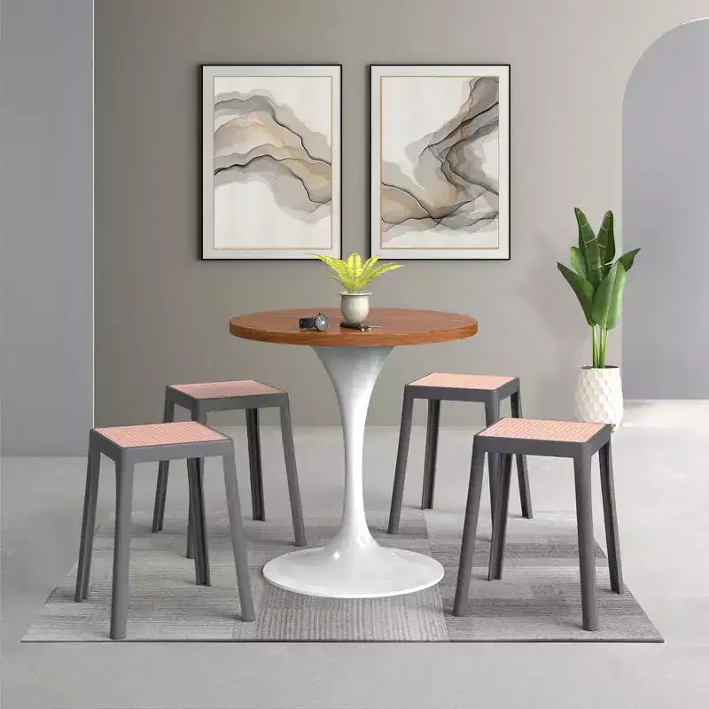 LeisureMod Tresse Sgabello da pranzo quadrato impilabile con piano in vimini, design leggero e durevole per uso in cucina, giardino, balcone, bar, terrazza o patio