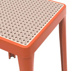 LeisureMod Tresse Sgabello da pranzo quadrato impilabile con piano in vimini, design leggero e durevole per uso in cucina, giardino, balcone, bar, terrazza o patio