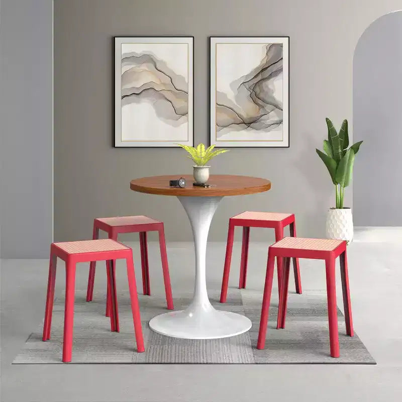 LeisureMod Tresse Sgabello da pranzo quadrato impilabile con piano in vimini, design leggero e durevole per uso in cucina, giardino, balcone, bar, terrazza o patio