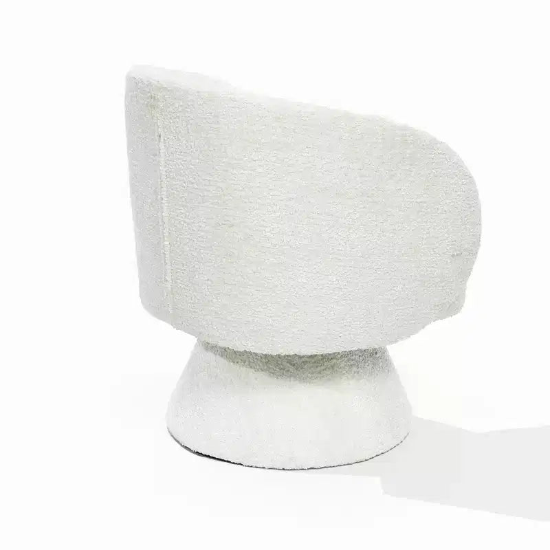 Poltrona girevole da club LuxenHome imbottita color crema con base in legno imbottita color crema bianco sporco