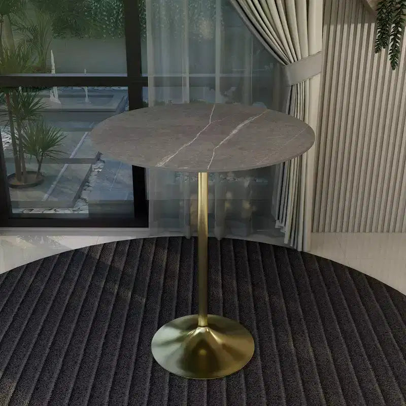 LeisureMod Tavolo da pranzo alto da bar rotondo 36 con piano in pietra sinterizzata e base a piedistallo in acciaio inossidabile dorato Collezione Verve