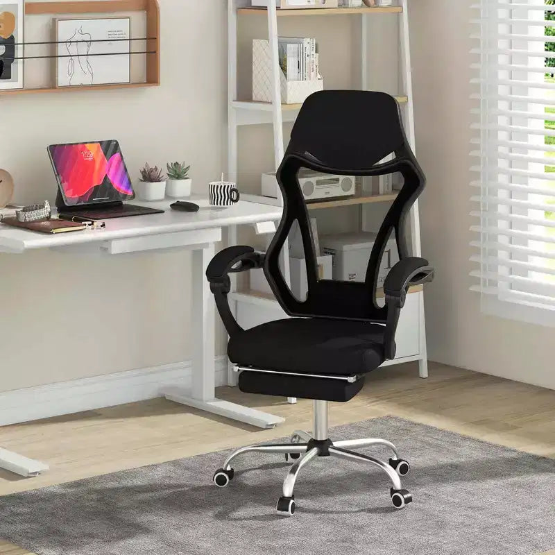 Sedia da ufficio ergonomica in rete Costway con poggiapiedi e schienale inclinabile e regolabile in altezza
