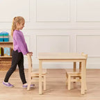 Tavolo quadrato in legno massiccio ECR4Kids da 30x30 pollici e due sedie da 12 pollici, set da 3 pezzi