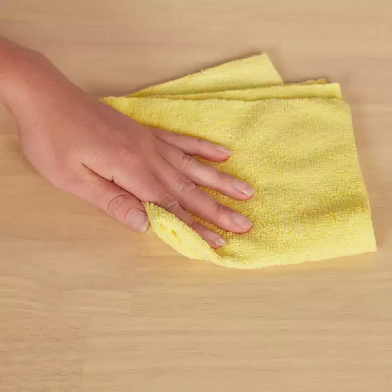 Tavolo quadrato in legno massiccio ECR4Kids da 30x30 pollici e due sedie da 12 pollici, set da 3 pezzi