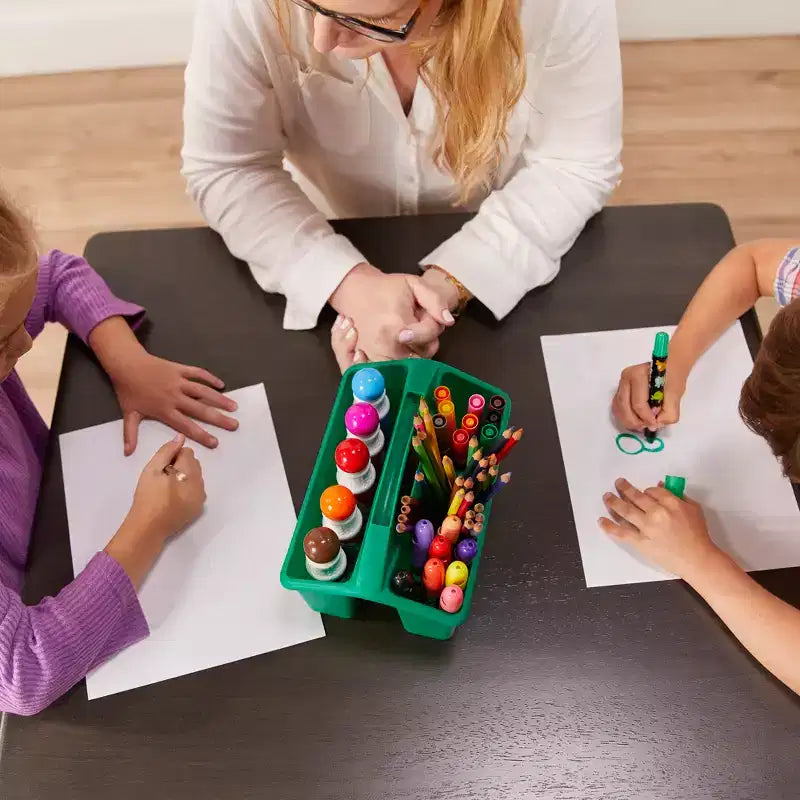 Tavolo quadrato in legno massiccio ECR4Kids da 30x30 pollici e due sedie da 12 pollici, set da 3 pezzi