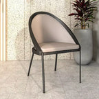 LeisureMod Urbane Collection Set di 2 sedie da pranzo imbottite con seduta in vinile e gambe in acciaio inossidabile, per cucina moderna, sala da pranzo, area salotto del caffè