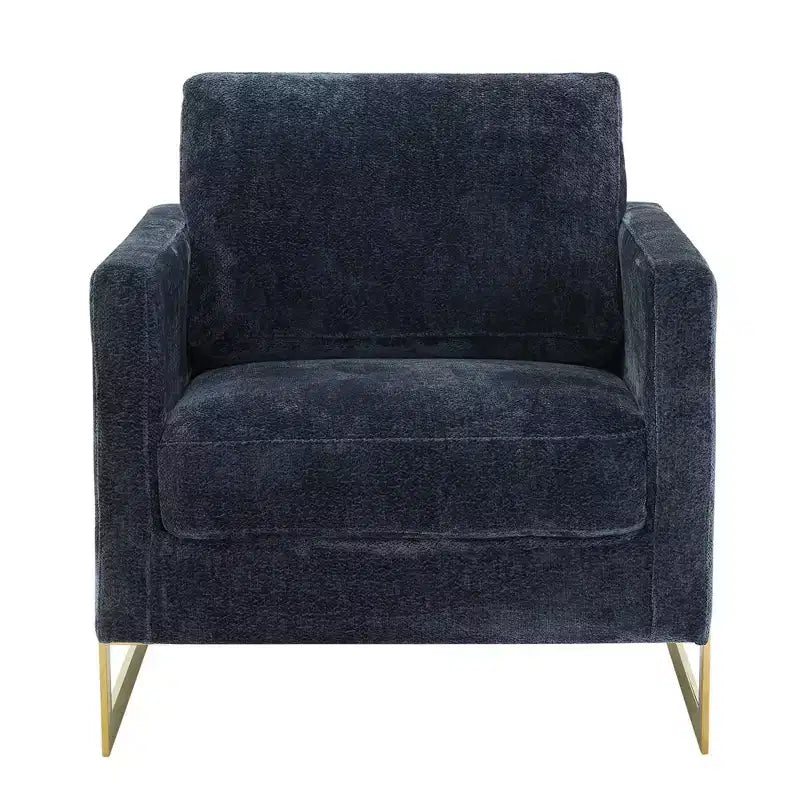 Poltrona con braccioli LeisureMod Lincoln rivestita in Bouclé con struttura in acciaio inossidabile dorato