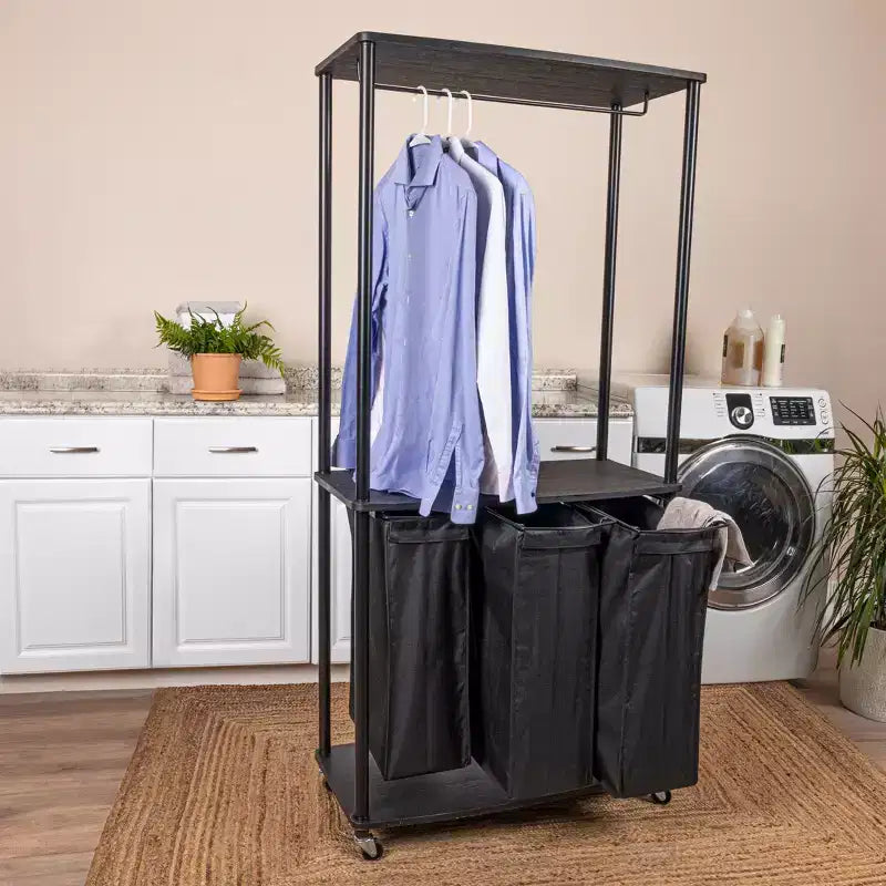 Cesto portabiancheria a 3 sacchi, ripiani in laminato liscio, robusto telaio in acciaio, barra appendiabiti, opzioni con ruote o piedini stazionari