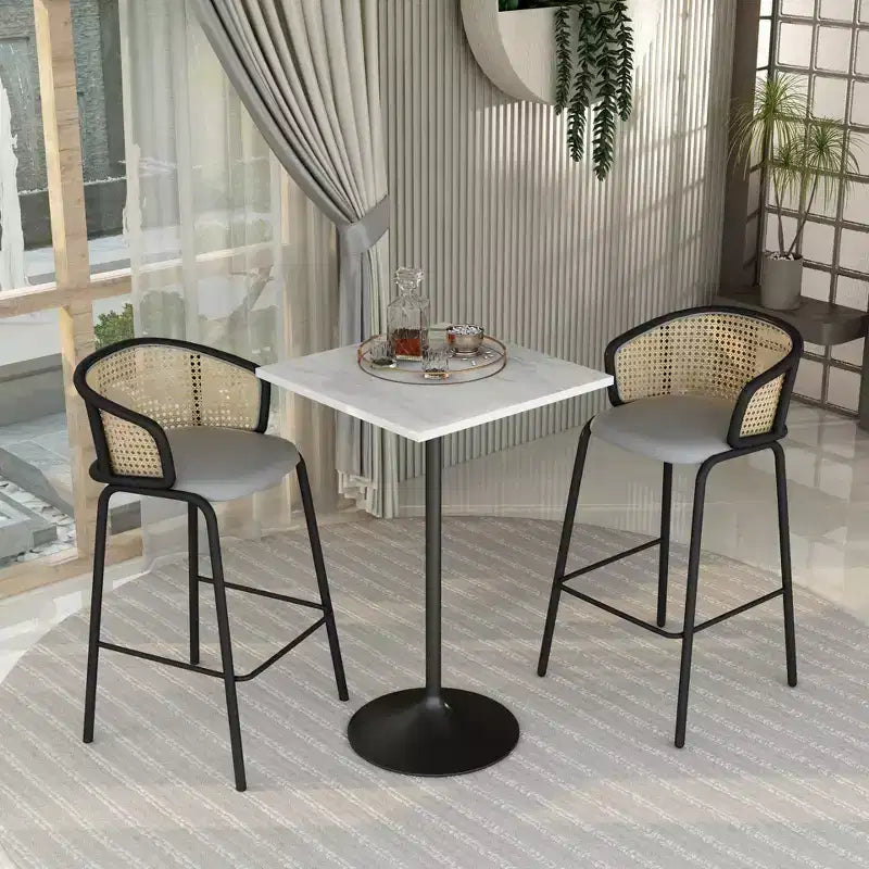 LeisureMod Verve Tavolo da Bar Quadrato da 27 - Tavolo Moderno con Piano in Resina e Base a Colonna in Acciaio Nero, Altezza Contro per Cucina, Casa e Pub