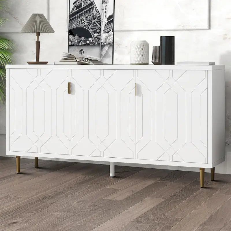 Elegante credenza in legno di metà secolo con tre ripiani interni