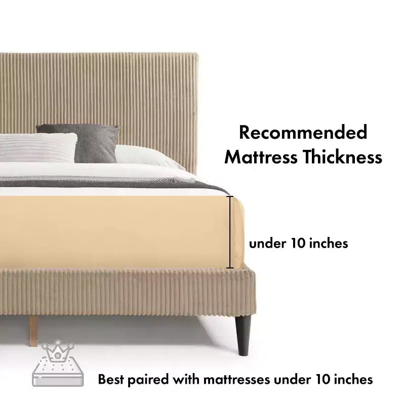 Letto a piattaforma Queen miBasics Beckman imbottito in velluto a coste con fodera rimovibile