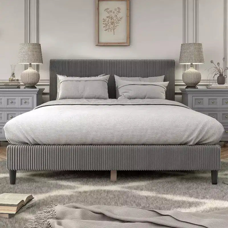 Letto a piattaforma Queen miBasics Beckman imbottito in velluto a coste con fodera rimovibile