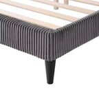 Letto a piattaforma Queen miBasics Beckman imbottito in velluto a coste con fodera rimovibile