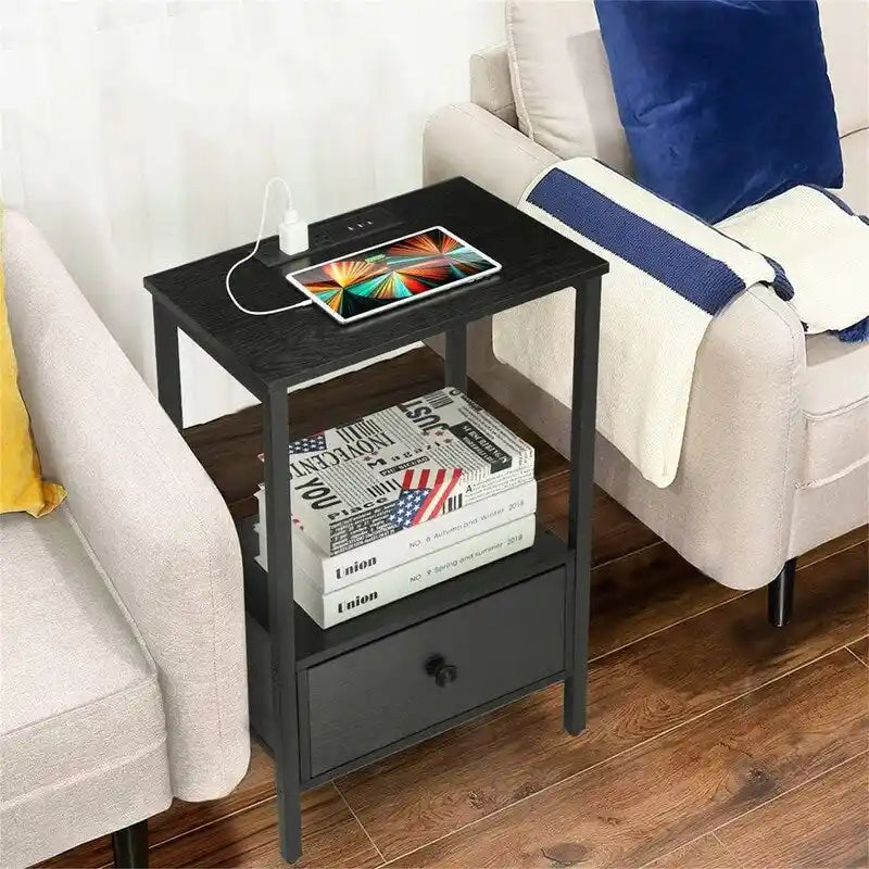 Tavolino con Stazione di Ricarica - 11.8P x 15.7L x 23.6A
