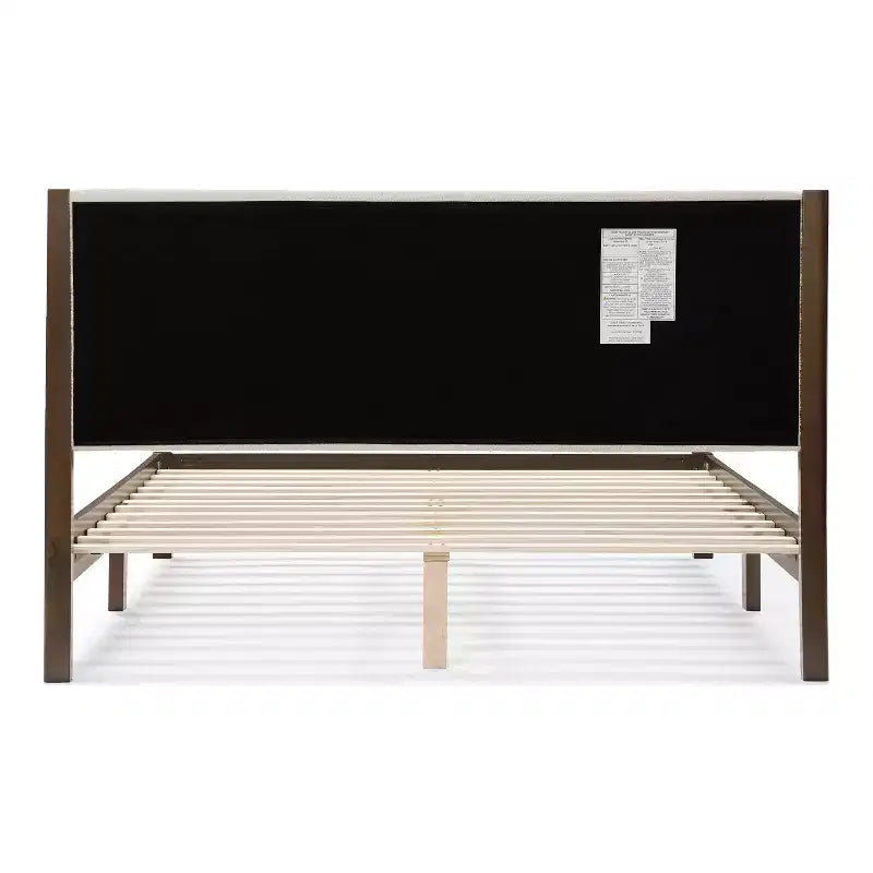 HOMES: Inside + Out Letto a piattaforma Queen Belna con rivestimento in bouclé